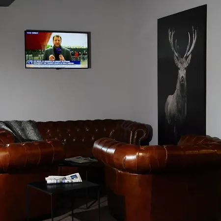 Le Paradis Des Loups Hotel Giromagny